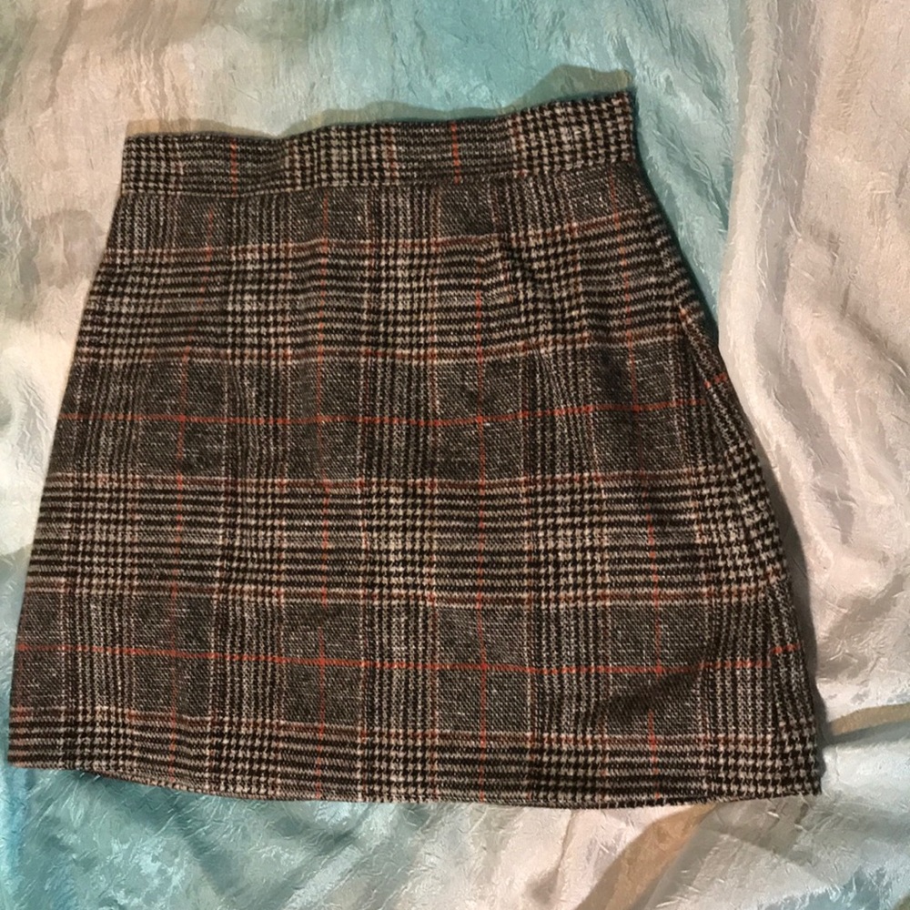 Plaid skirt!